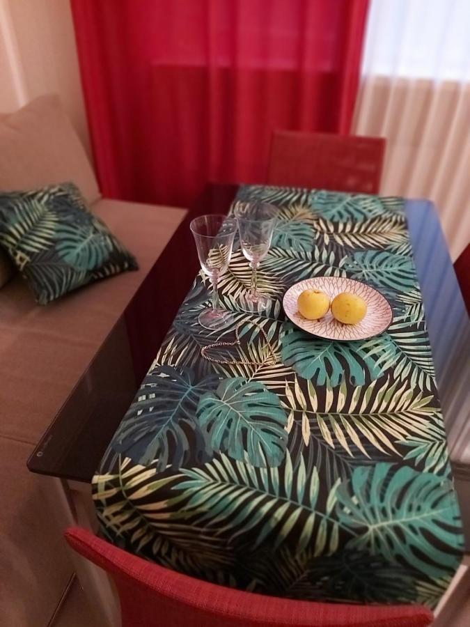 Lux Apartment, Liko Grad Kijów Zewnętrze zdjęcie