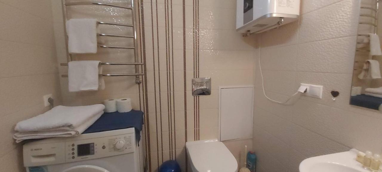 Lux Apartment, Liko Grad Kijów Zewnętrze zdjęcie